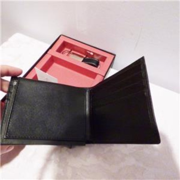 Men's Gift Boxed Supersoft Leather Passcase / Fob - Picture 2 of 5